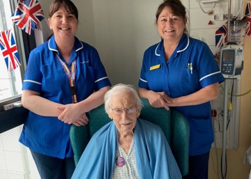 Hospital staff help patient celebrate 103rd birthday