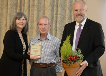 Hospital Volunteers serve a total of 925 years